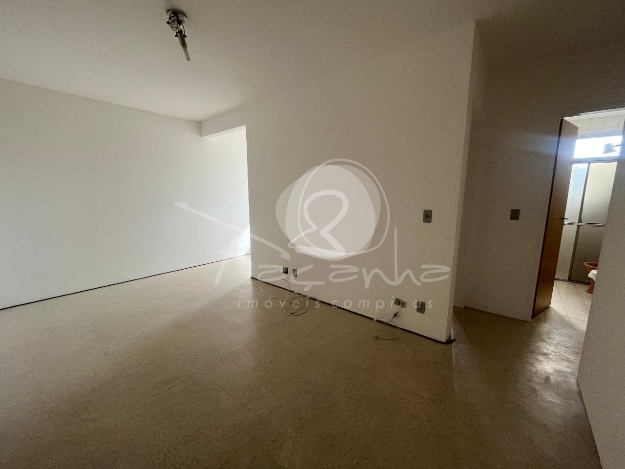 Apartamento à venda com 1 quarto, 60m² - Foto 2