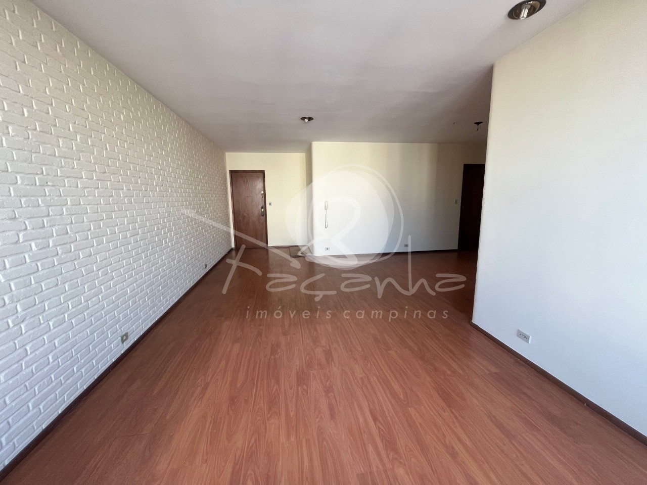 Apartamento à venda com 3 quartos, 145m² - Foto 1