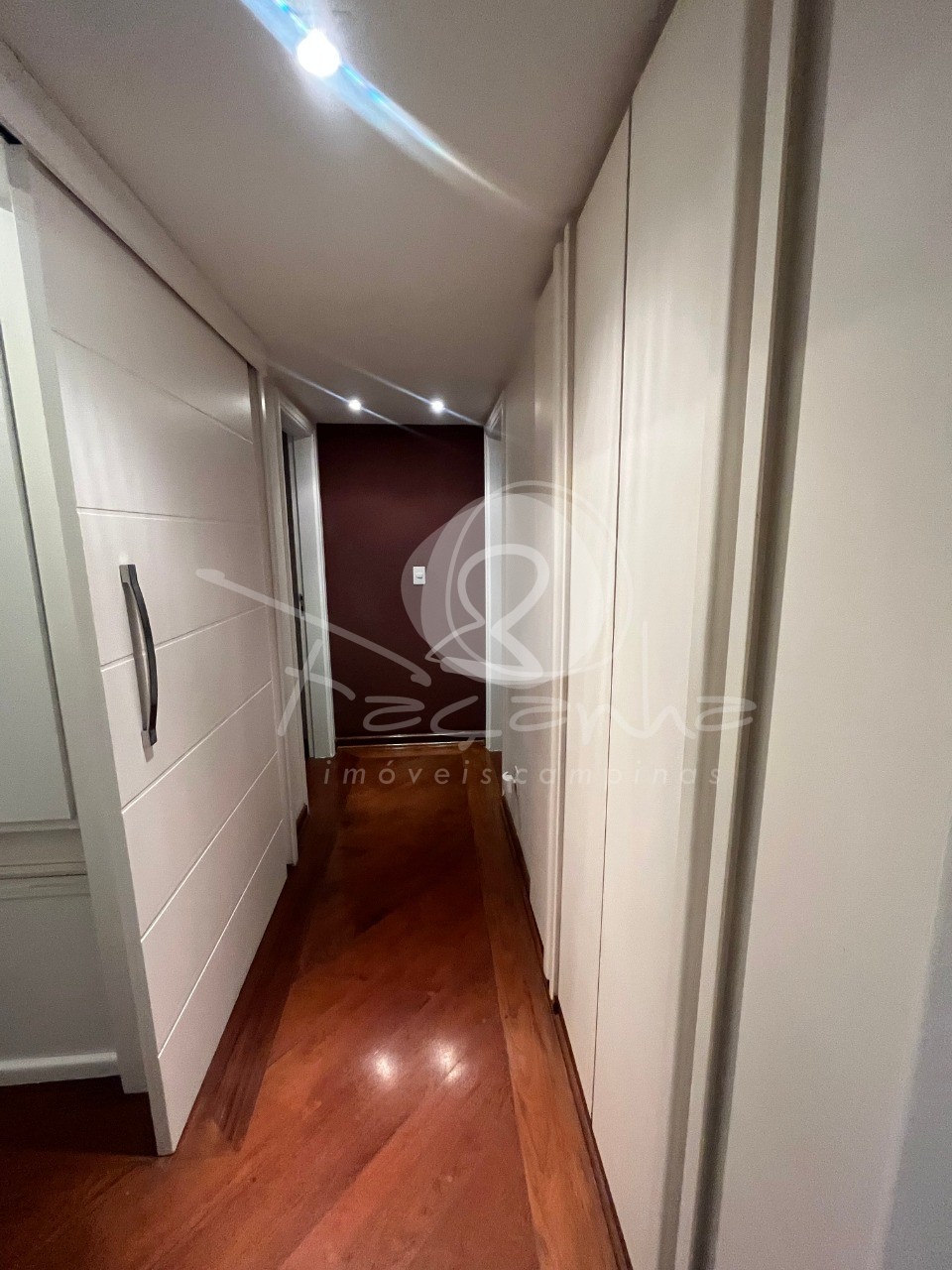 Apartamento à venda com 3 quartos, 207m² - Foto 10