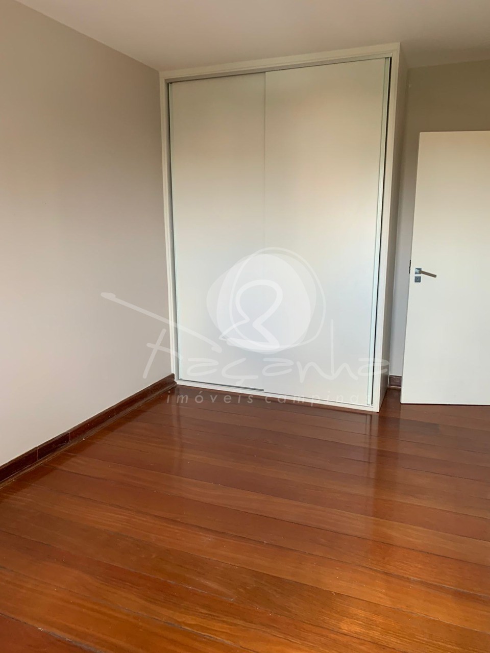 Apartamento à venda com 4 quartos, 184m² - Foto 15