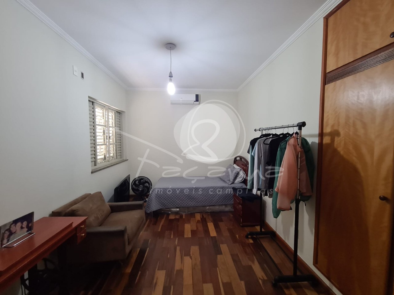 Casa à venda com 4 quartos, 241m² - Foto 15