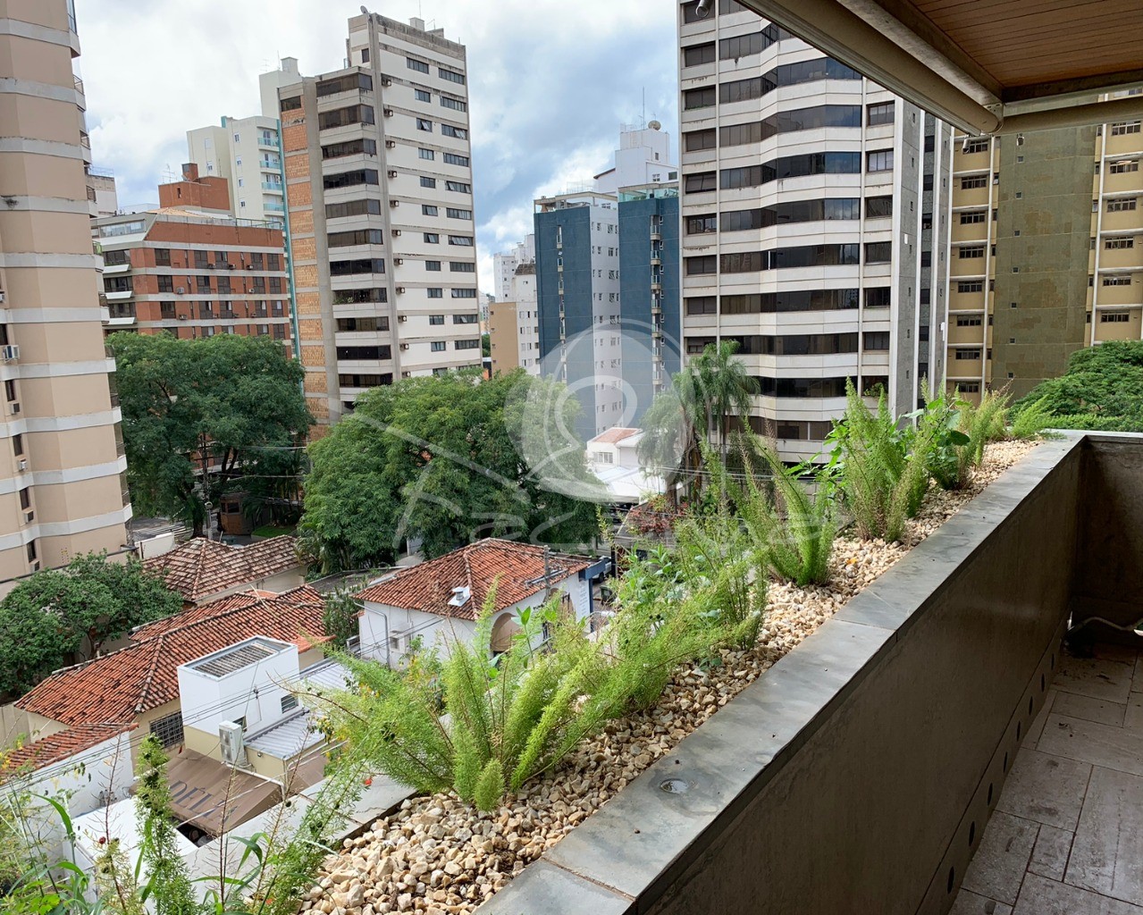 Apartamento para alugar com 4 quartos, 300m² - Foto 10