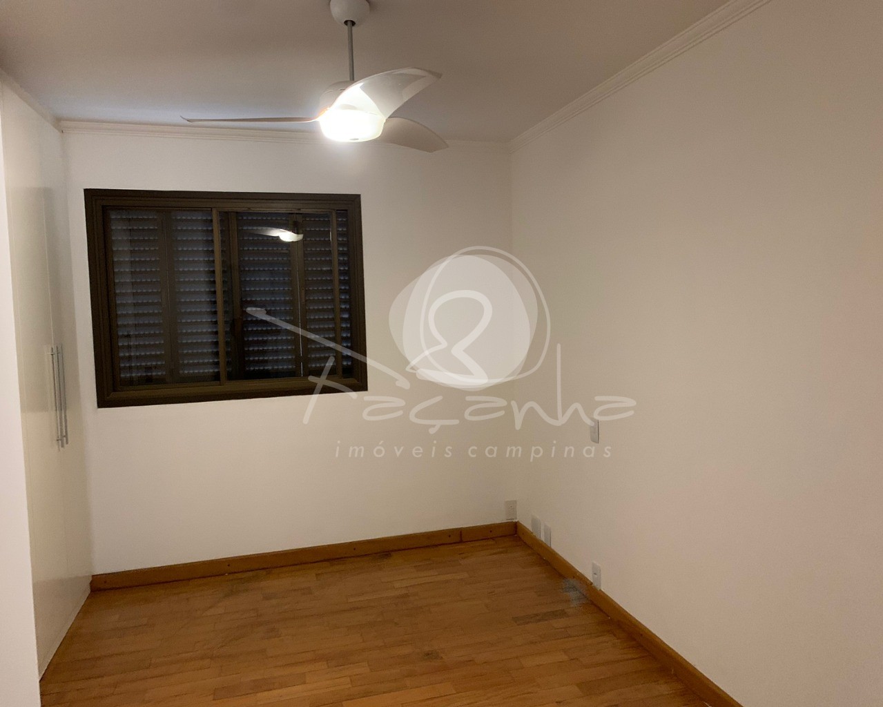 Apartamento para alugar com 4 quartos, 300m² - Foto 20