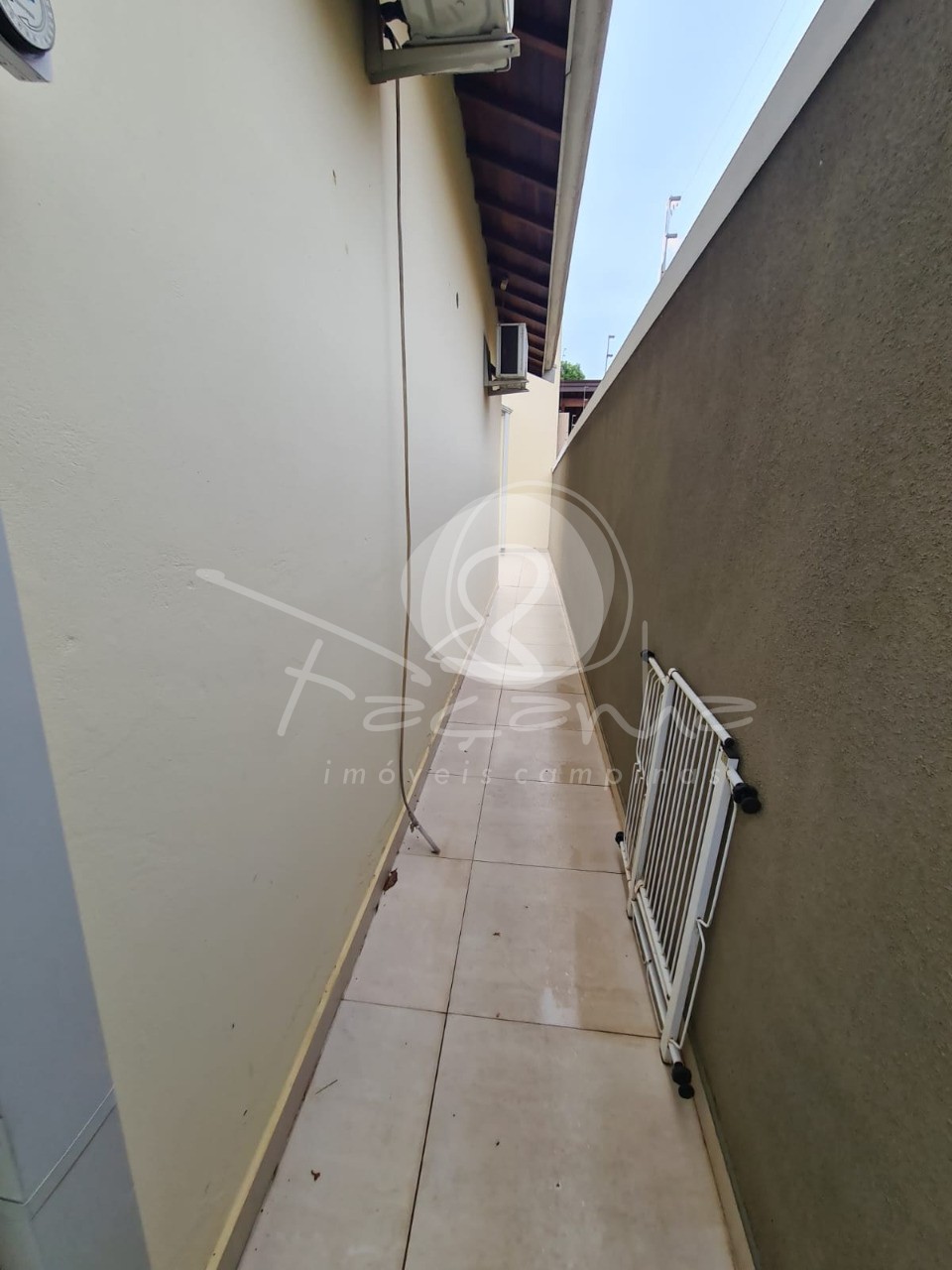 Casa à venda com 4 quartos, 241m² - Foto 58