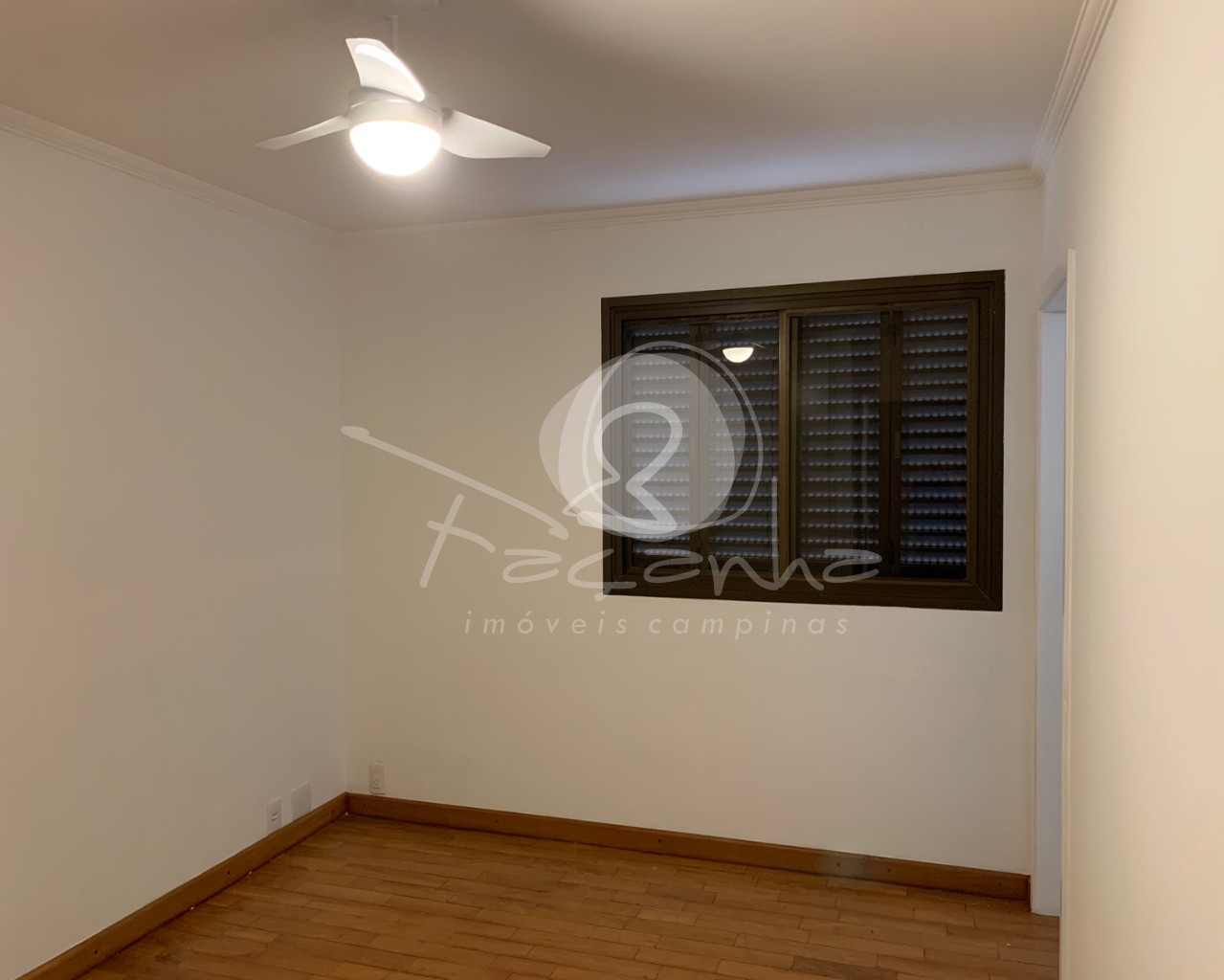 Apartamento para alugar com 4 quartos, 300m² - Foto 21