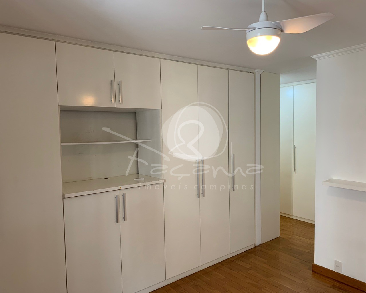 Apartamento para alugar com 4 quartos, 300m² - Foto 15