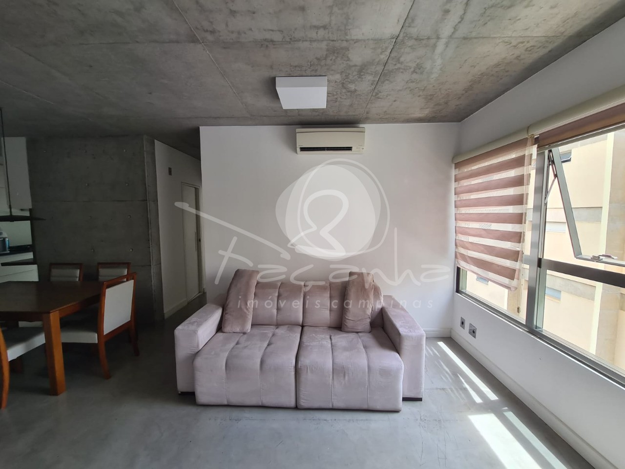 Apartamento à venda com 2 quartos, 70m² - Foto 3