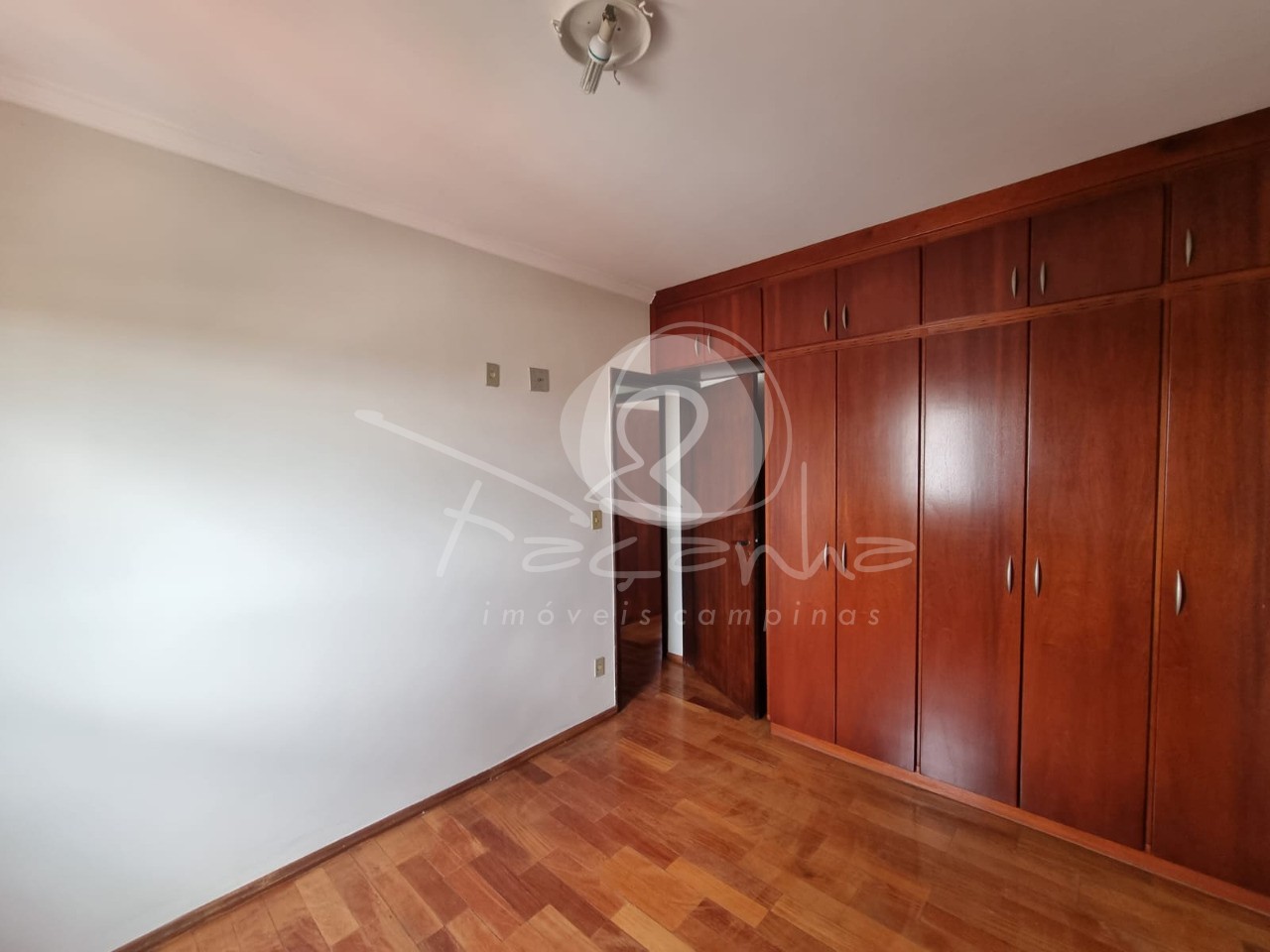 Apartamento à venda com 3 quartos, 110m² - Foto 12