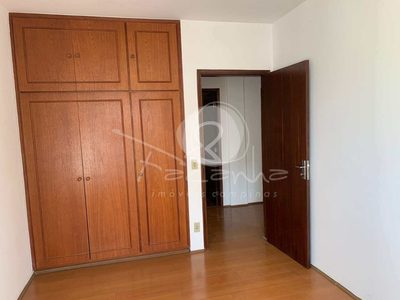 Apartamento à venda com 3 quartos, 140m² - Foto 5