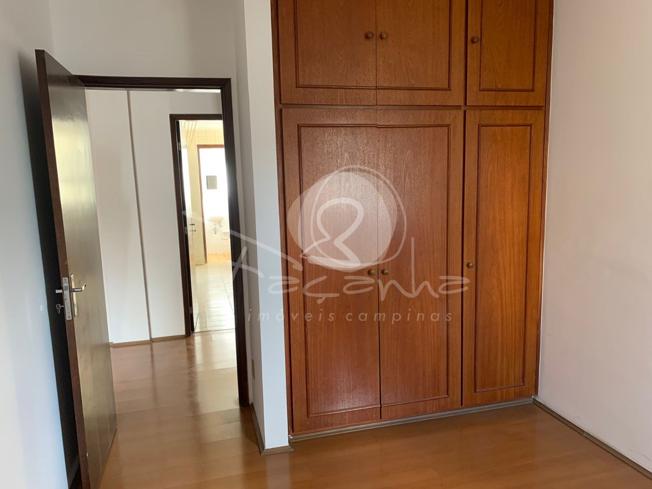 Apartamento à venda com 3 quartos, 140m² - Foto 10