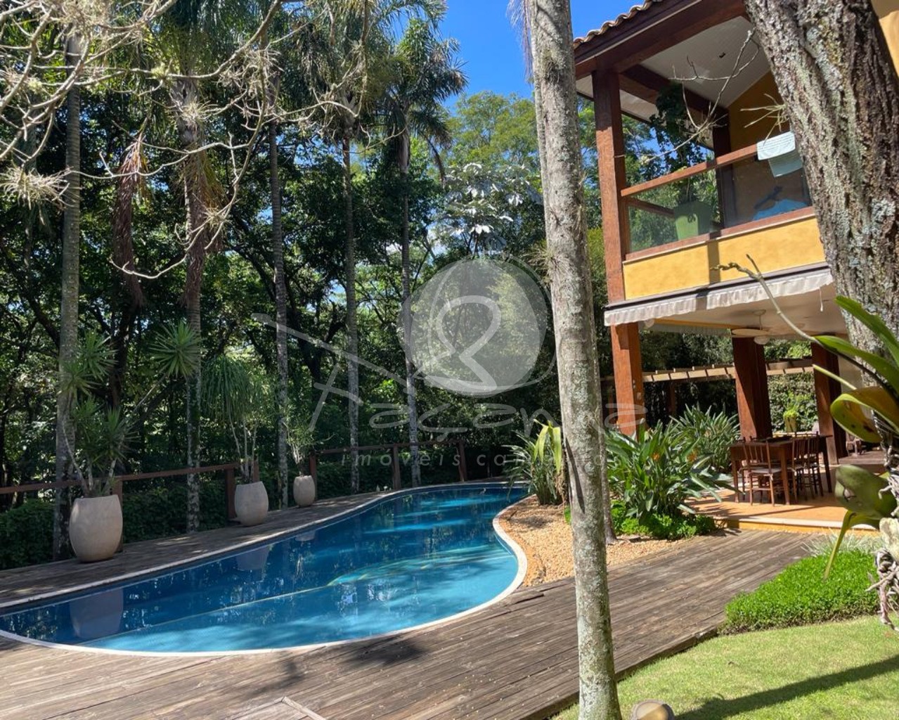 Casa de Condomínio à venda com 4 quartos, 470m² - Foto 2