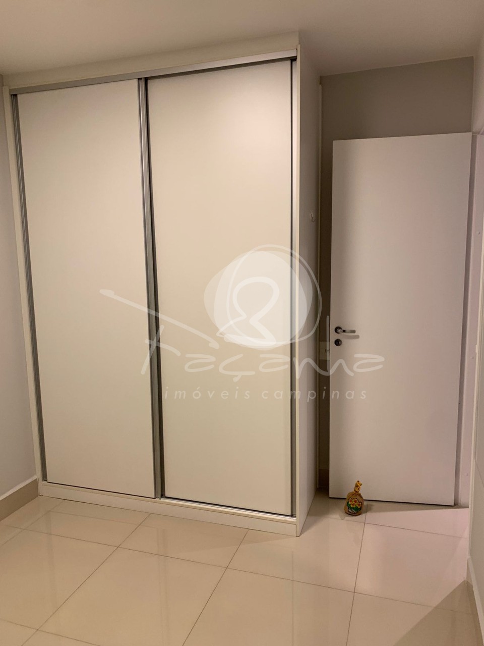 Apartamento à venda com 3 quartos, 61m² - Foto 11