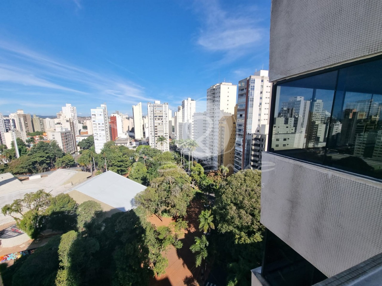 Apartamento à venda e aluguel com 4 quartos, 200m² - Foto 4