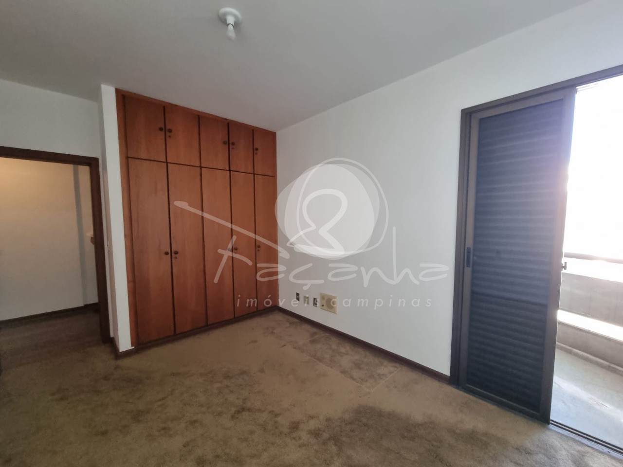 Apartamento à venda com 3 quartos, 150m² - Foto 9