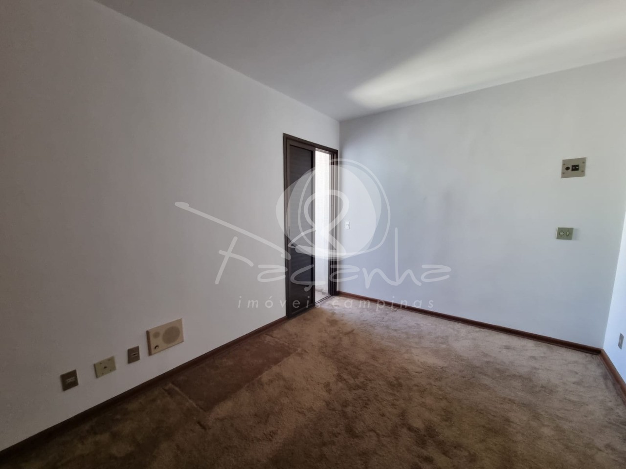 Apartamento à venda com 3 quartos, 150m² - Foto 7