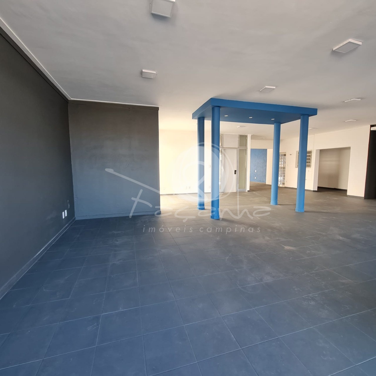 Prédio Inteiro à venda, 334m² - Foto 1