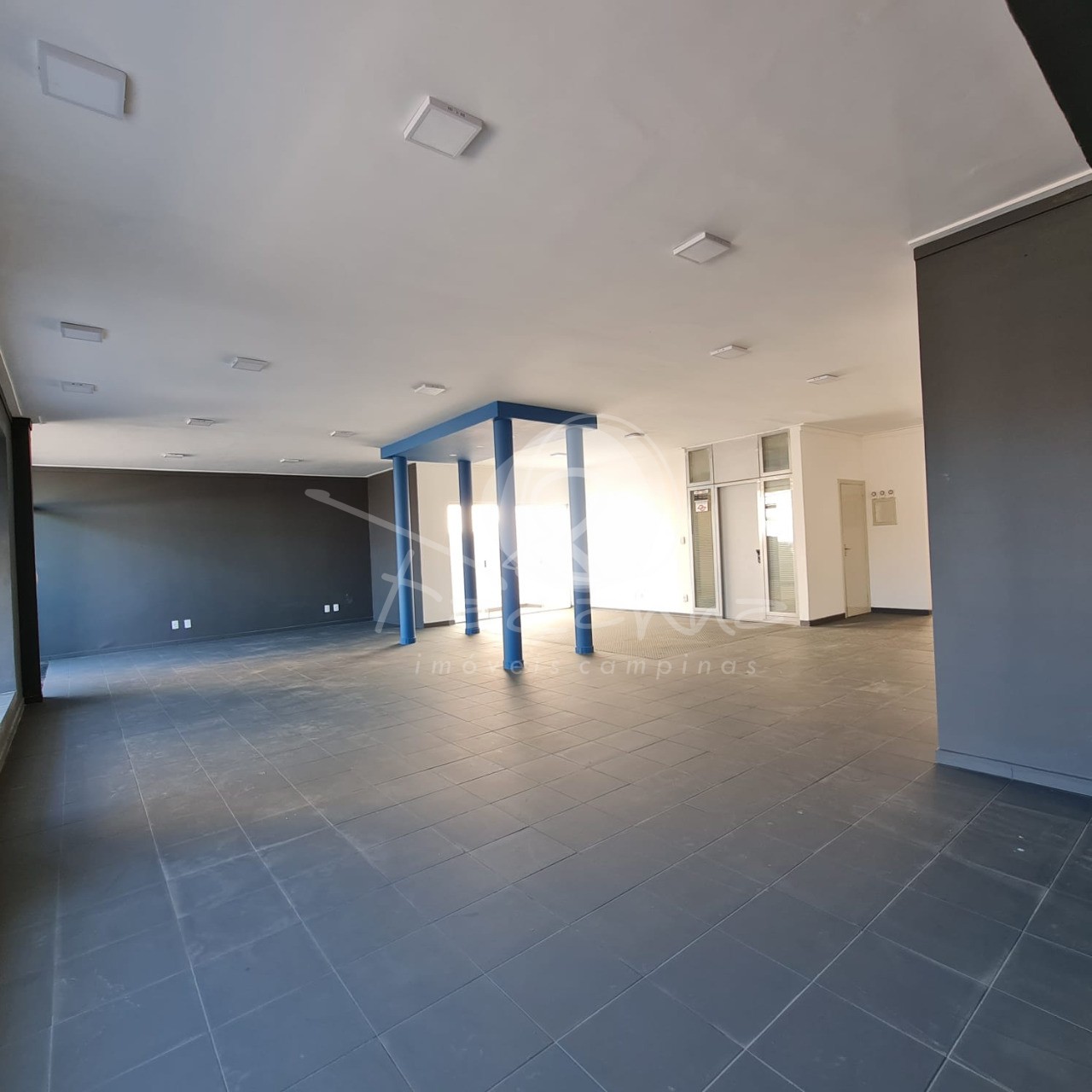 Prédio Inteiro à venda, 334m² - Foto 2