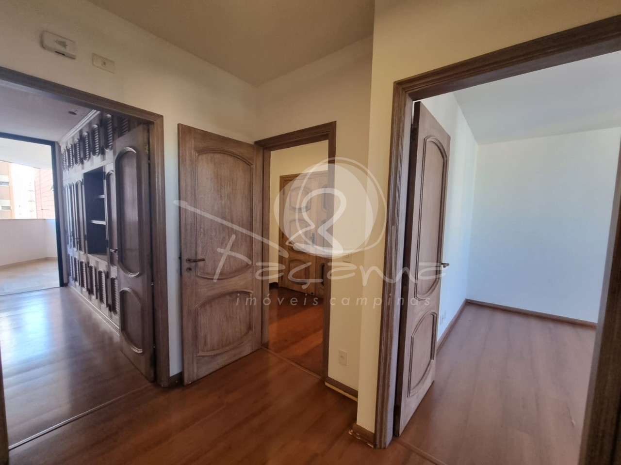 Apartamento à venda com 4 quartos, 276m² - Foto 12