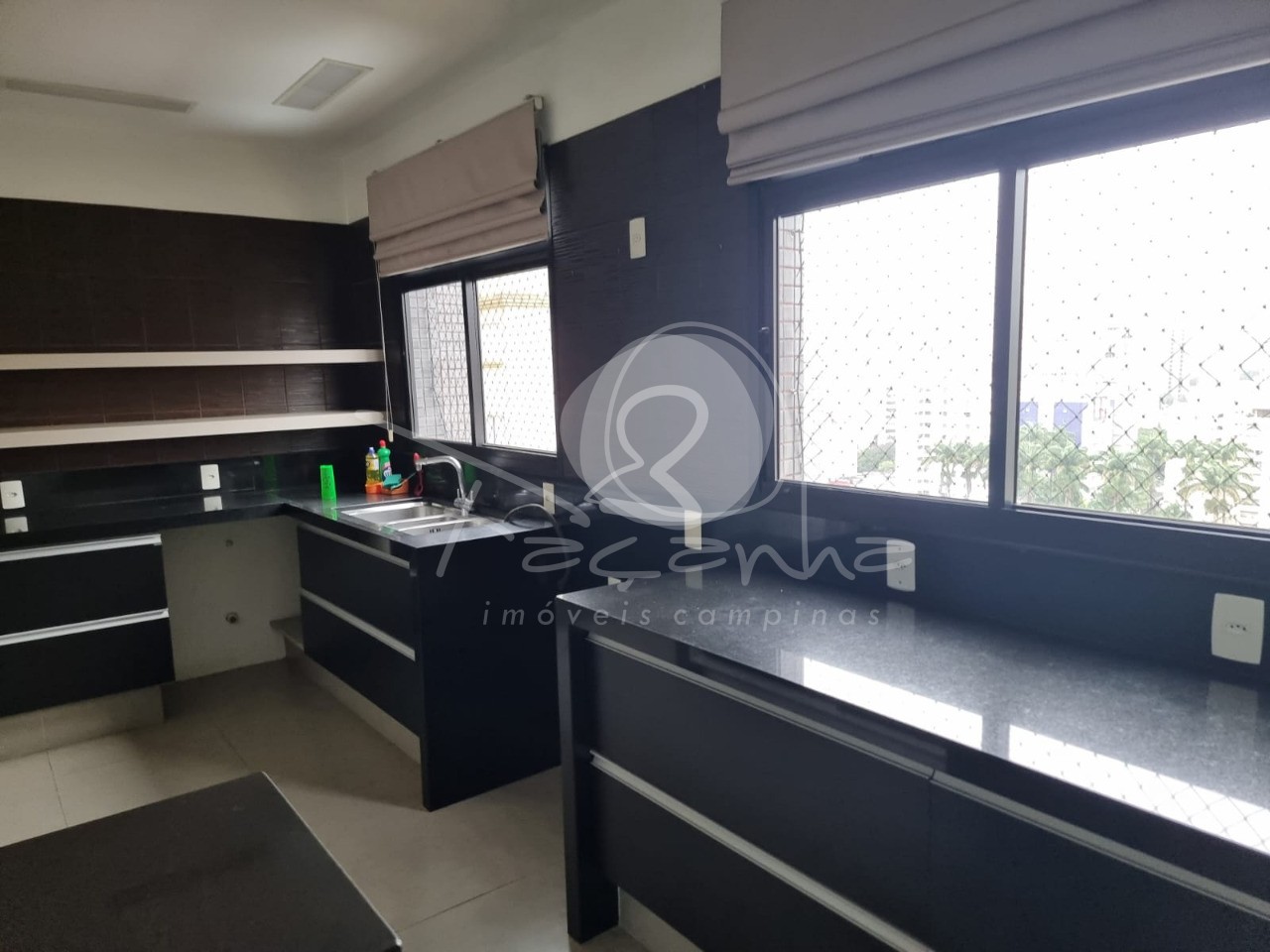 Apartamento à venda com 4 quartos, 246m² - Foto 19