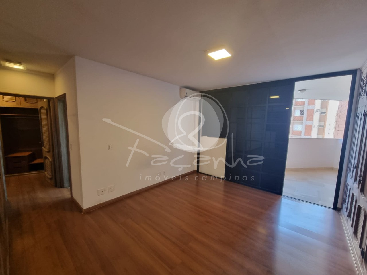 Apartamento à venda com 4 quartos, 276m² - Foto 18