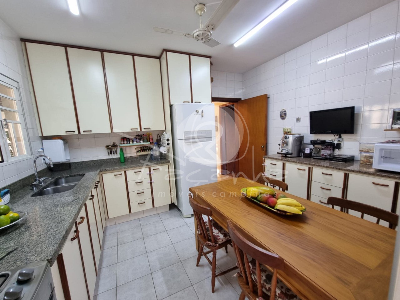 Casa de Condomínio à venda com 3 quartos, 256m² - Foto 17