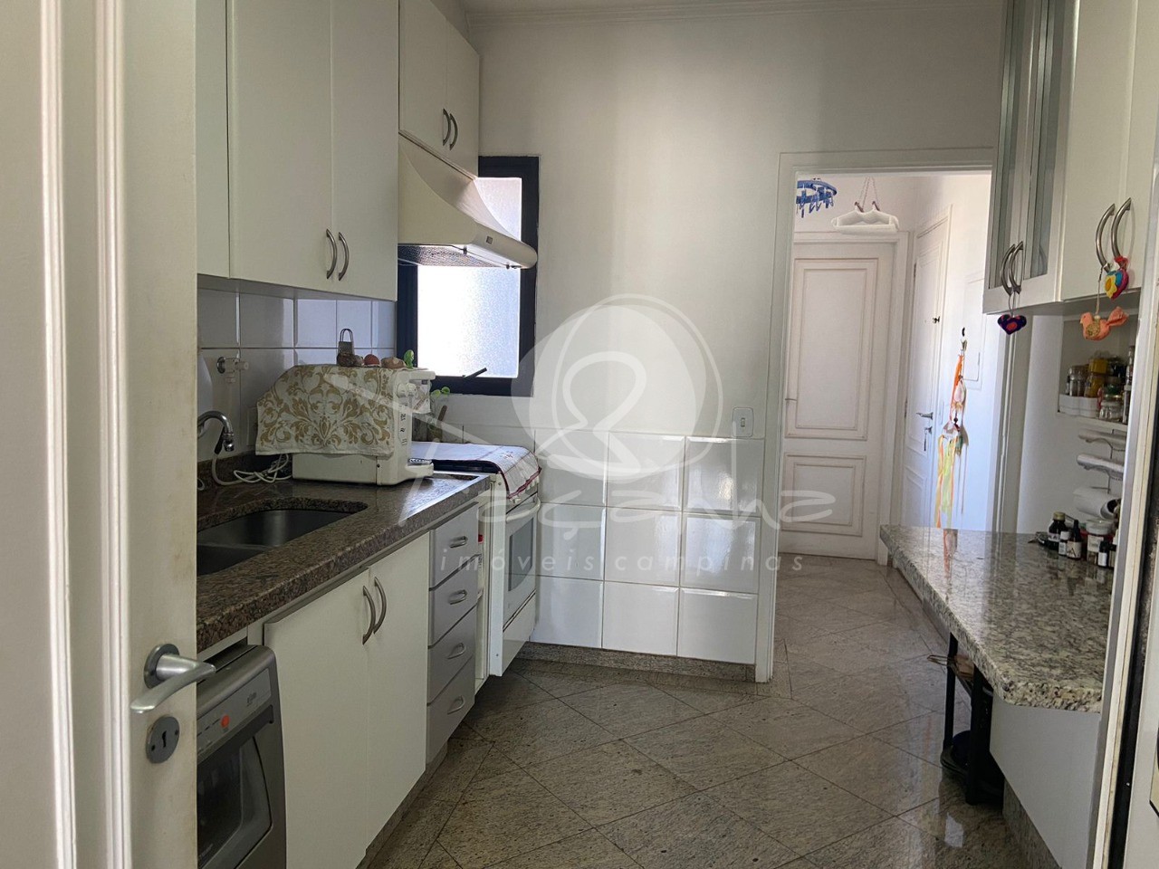 Apartamento à venda com 3 quartos, 117m² - Foto 32