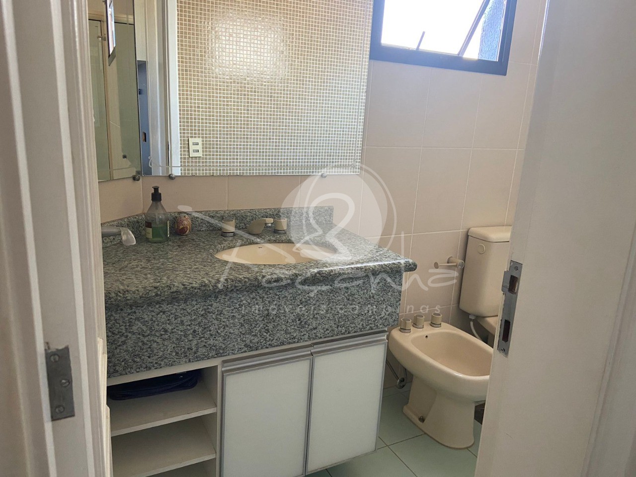 Apartamento à venda com 3 quartos, 117m² - Foto 22