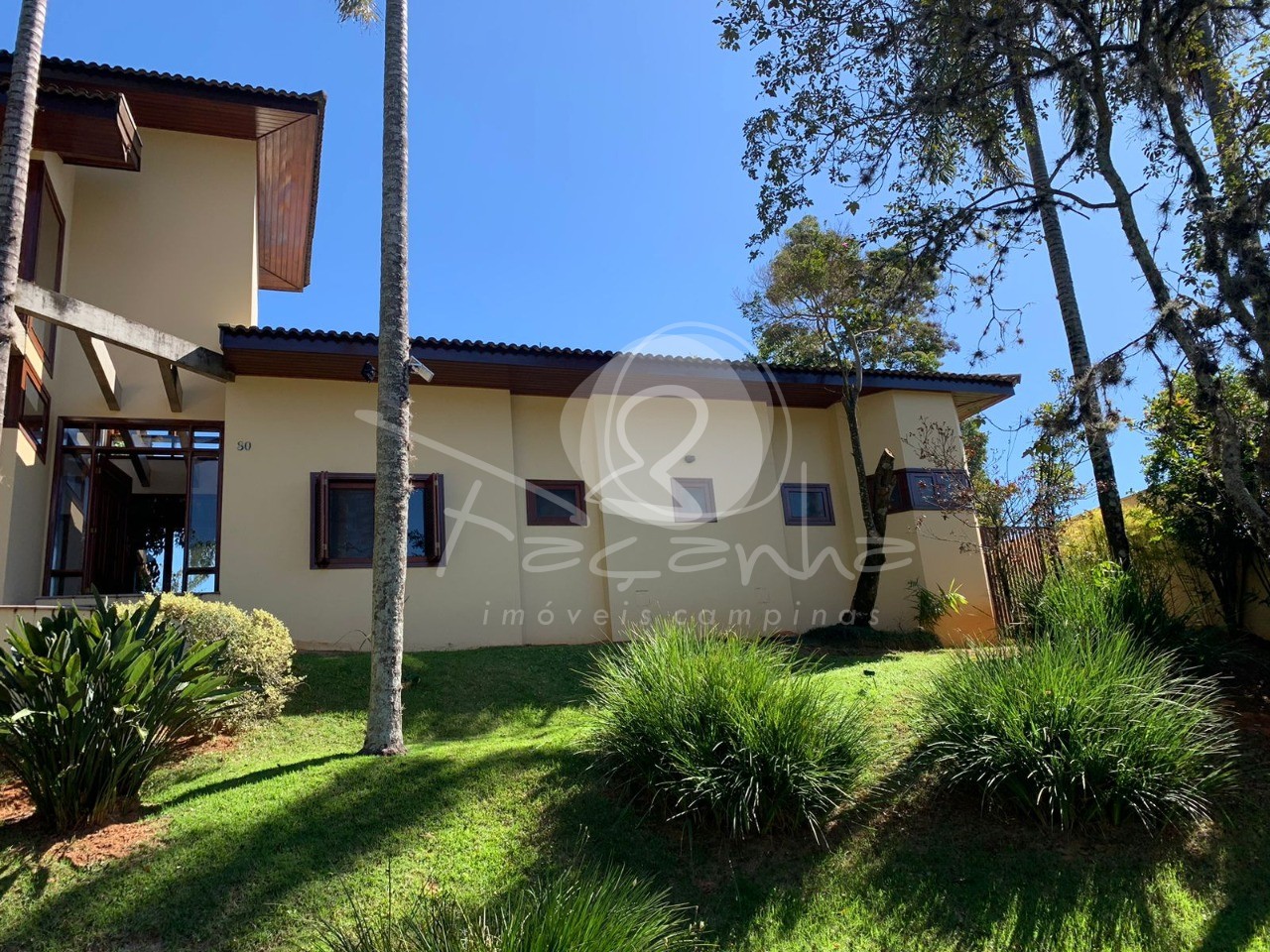 Casa à venda e aluguel com 4 quartos, 369m² - Foto 3