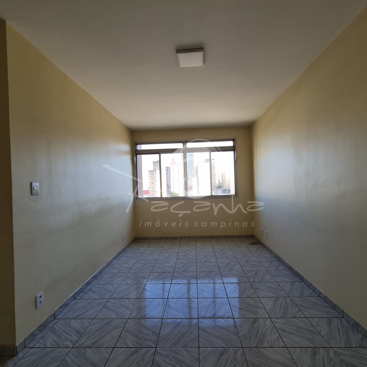 Apartamento à venda com 1 quarto, 51m² - Foto 2