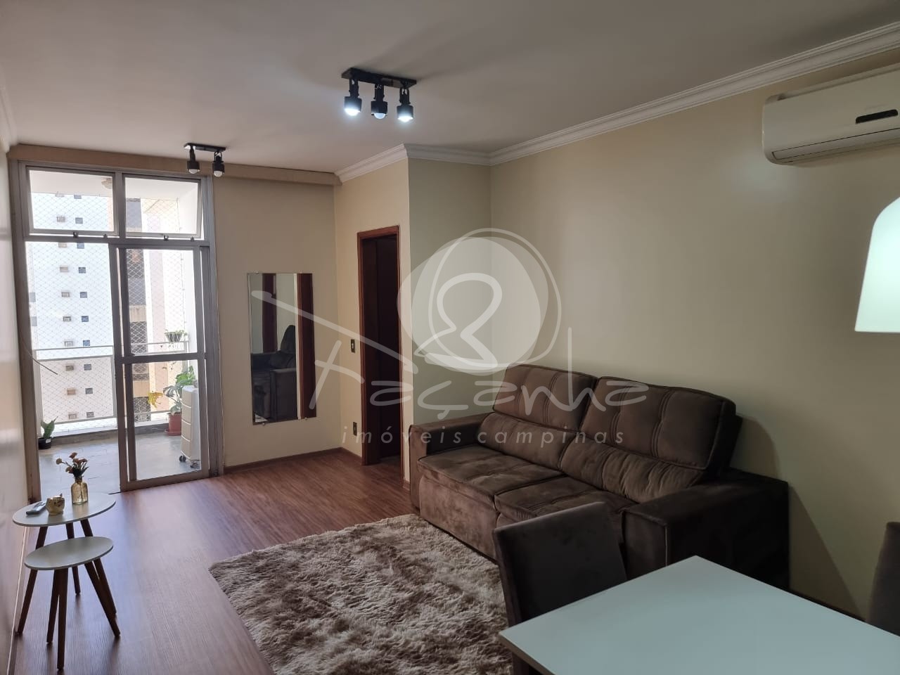 Apartamento à venda com 3 quartos, 92m² - Foto 1