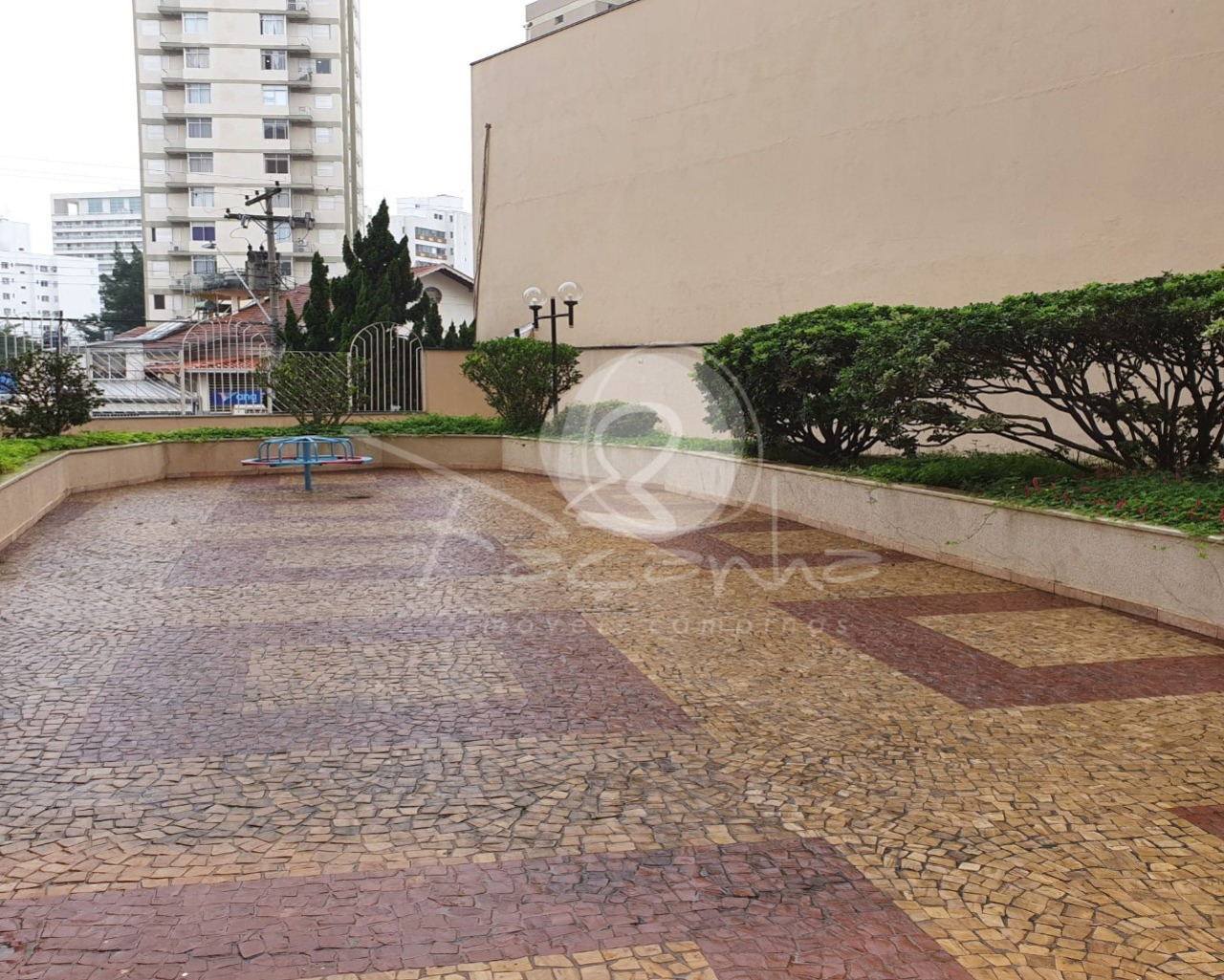 Apartamento à venda com 3 quartos, 145m² - Foto 18