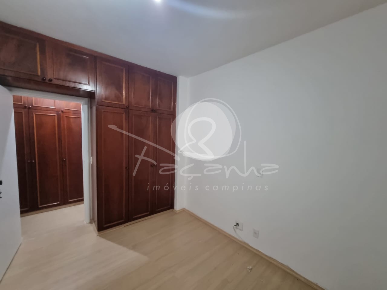 Apartamento à venda com 3 quartos, 145m² - Foto 10