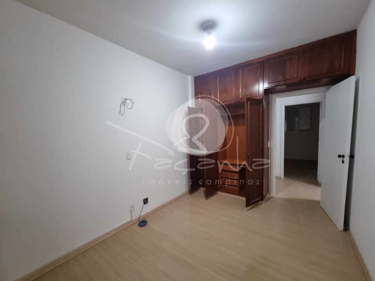 Apartamento à venda com 3 quartos, 145m² - Foto 8