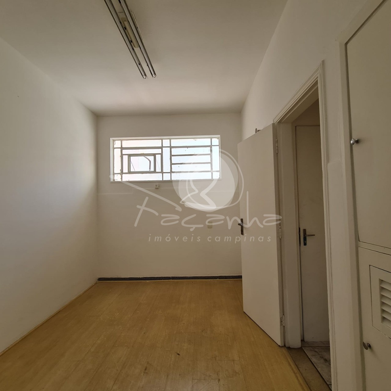 Prédio Inteiro para alugar com 4 quartos, 340m² - Foto 23