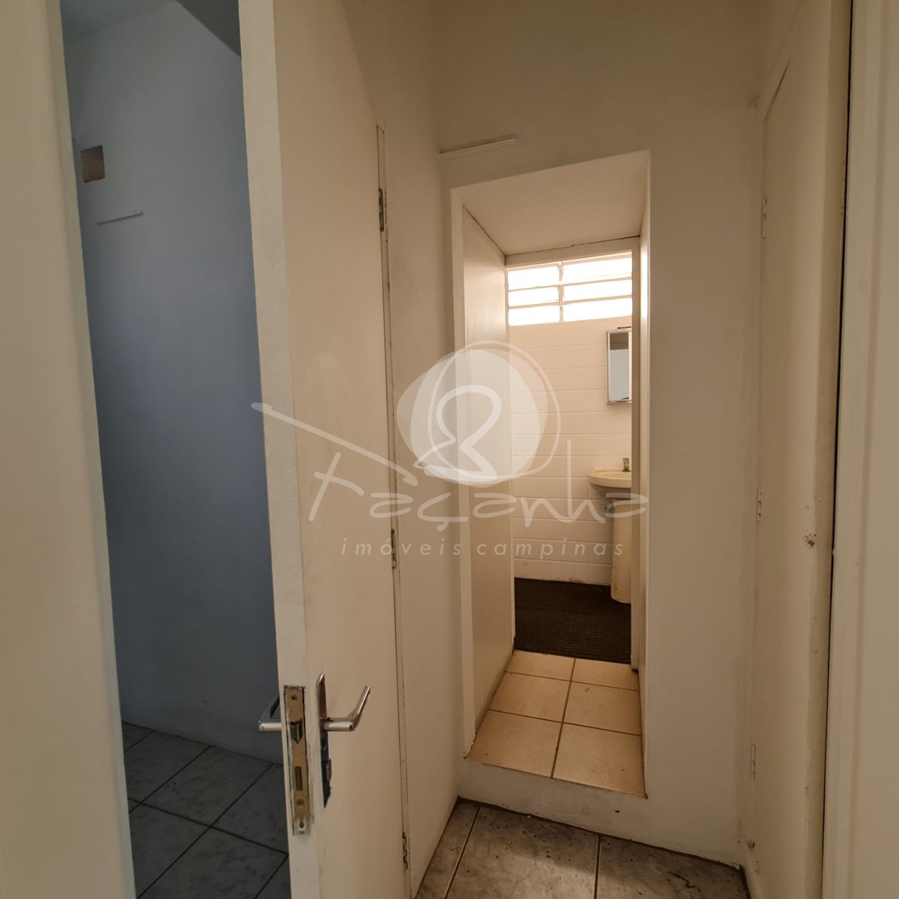 Prédio Inteiro para alugar com 4 quartos, 340m² - Foto 25