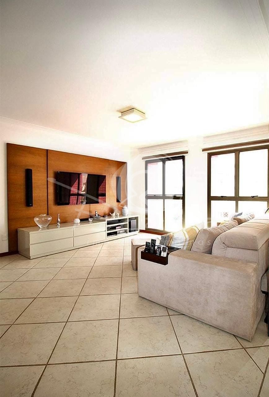 Apartamento à venda com 3 quartos, 147m² - Foto 8