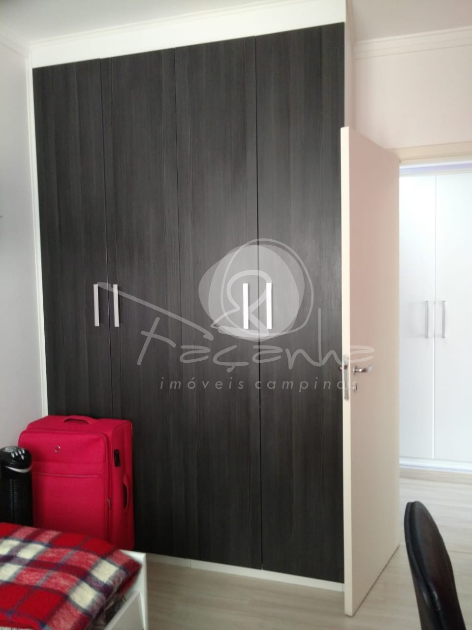 Apartamento à venda com 3 quartos, 134m² - Foto 9