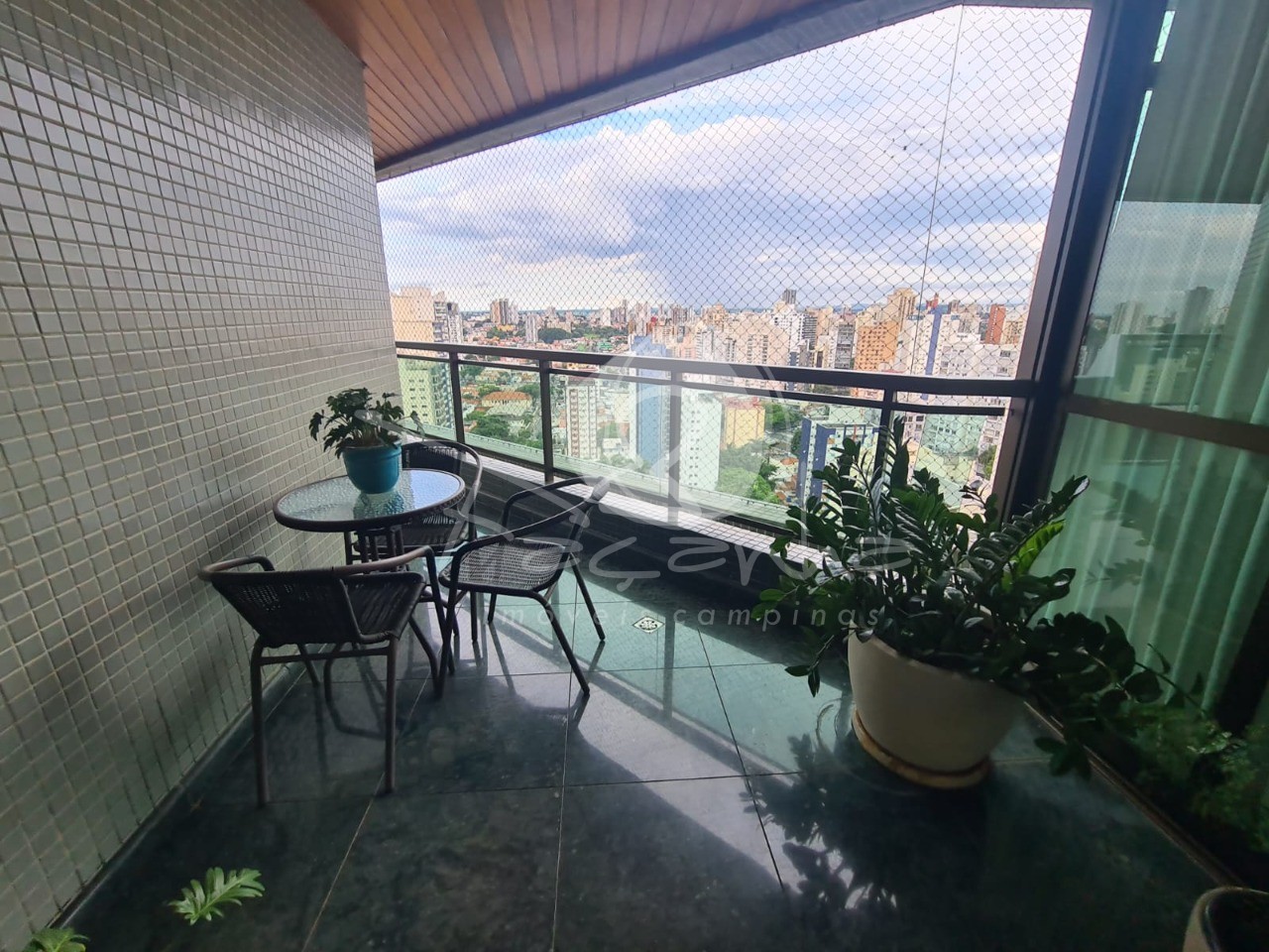 Apartamento à venda com 3 quartos, 220m² - Foto 9