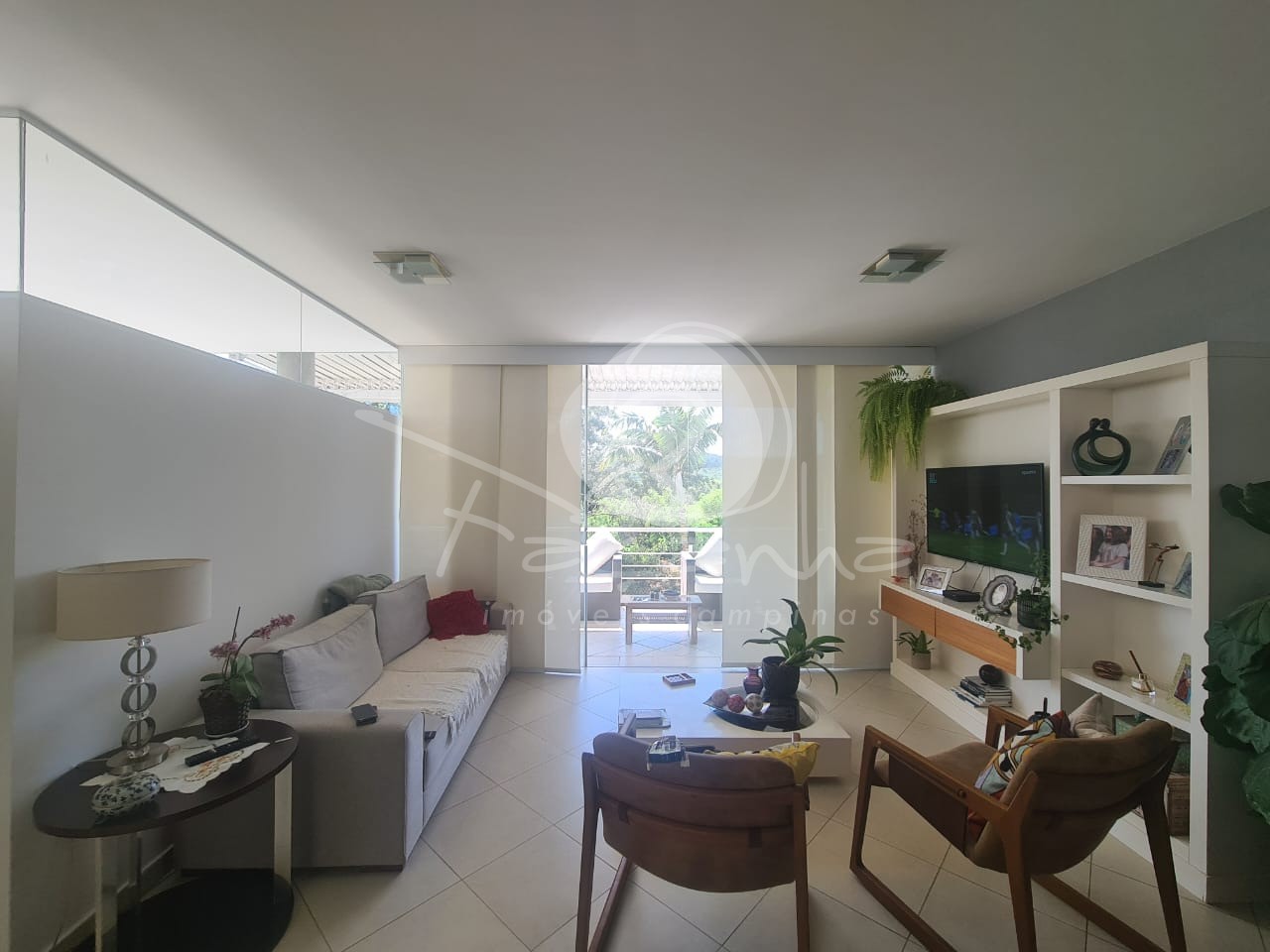 Casa de Condomínio à venda com 3 quartos, 360m² - Foto 1