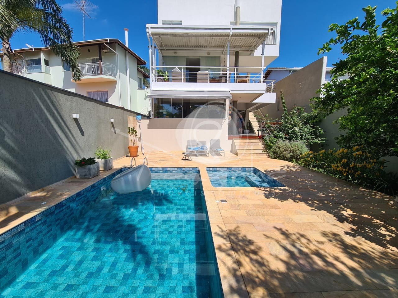 Casa de Condomínio à venda com 3 quartos, 360m² - Foto 33