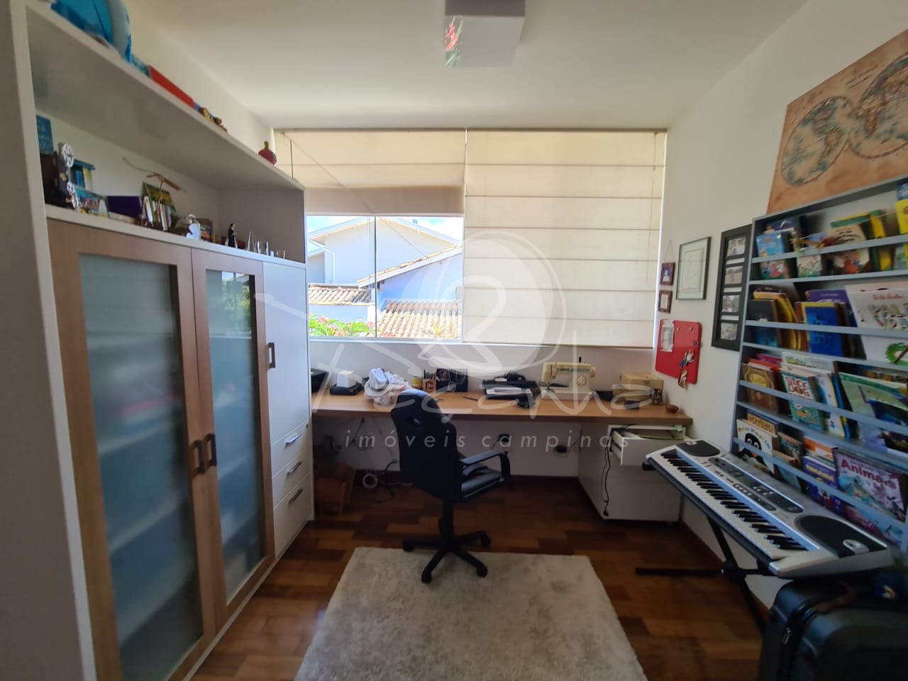 Casa de Condomínio à venda com 3 quartos, 360m² - Foto 17