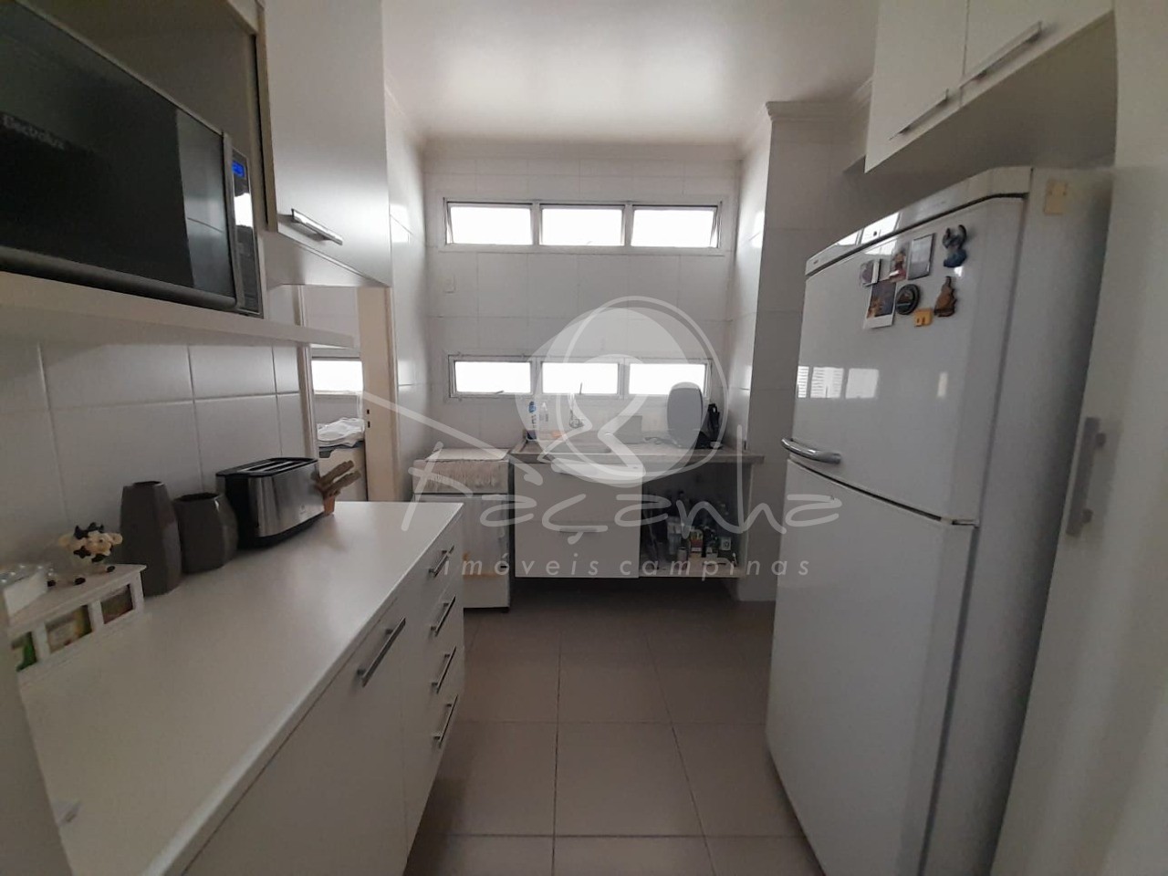 Apartamento à venda com 2 quartos, 72m² - Foto 9