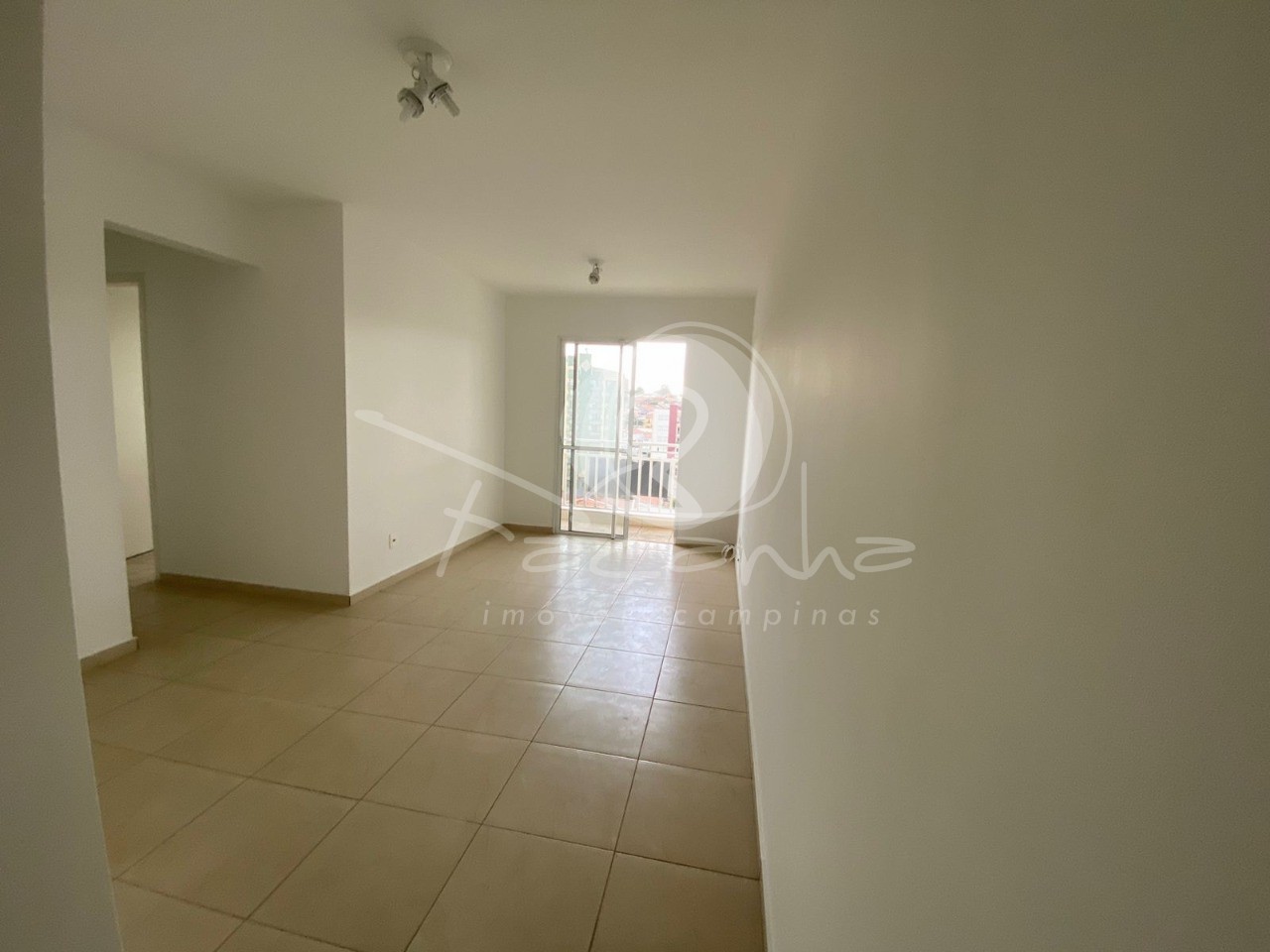 Apartamento à venda com 2 quartos, 66m² - Foto 2