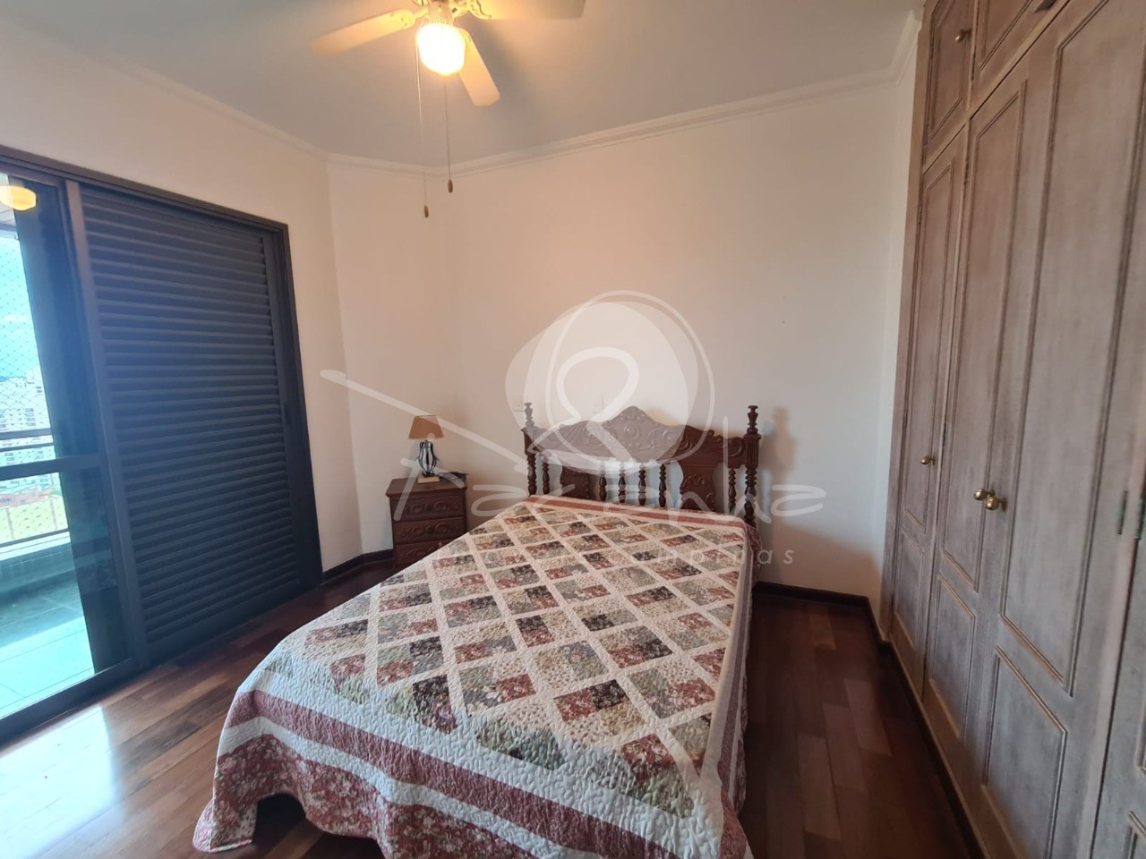 Apartamento à venda com 3 quartos, 220m² - Foto 25