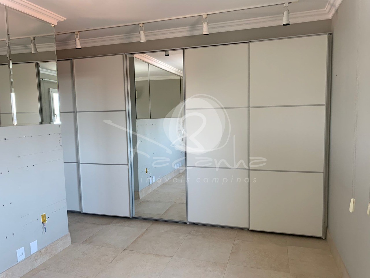 Apartamento à venda com 4 quartos, 164m² - Foto 19