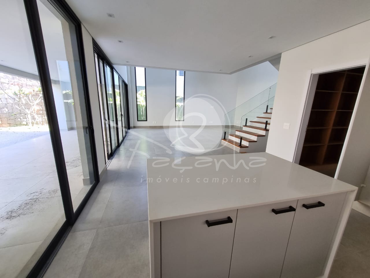 Casa de Condomínio à venda com 4 quartos, 360m² - Foto 42