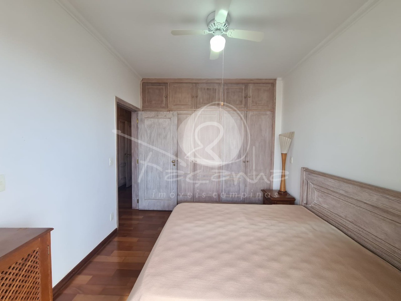 Apartamento à venda com 3 quartos, 220m² - Foto 24