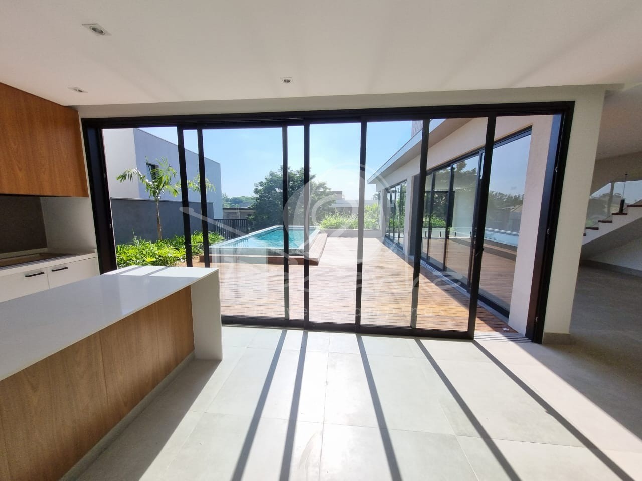 Casa de Condomínio à venda com 4 quartos, 360m² - Foto 10