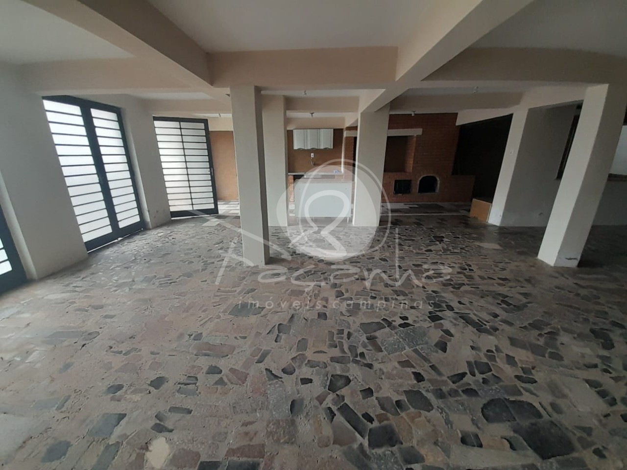 Casa à venda com 3 quartos, 320m² - Foto 27