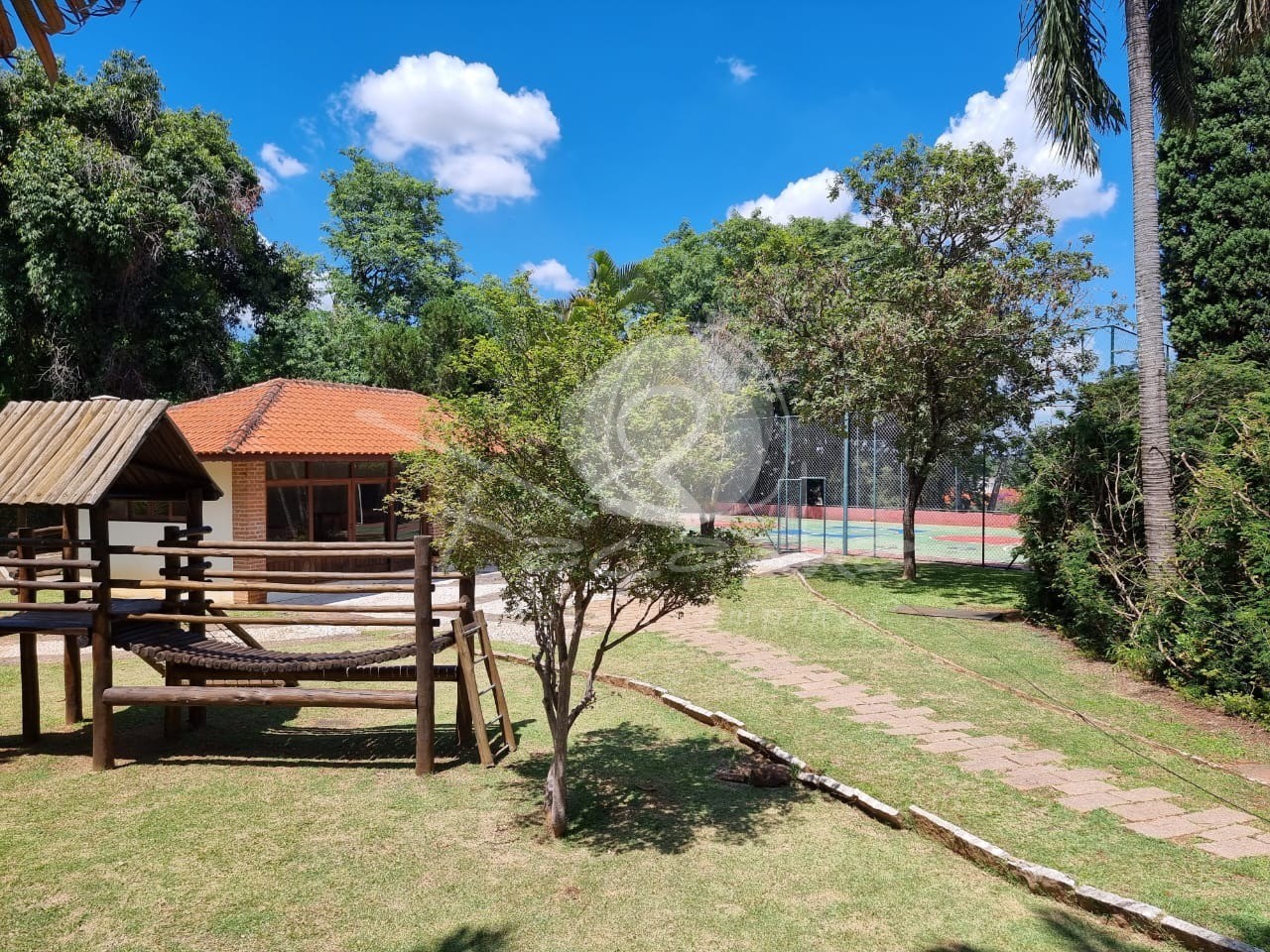 Casa de Condomínio à venda com 3 quartos, 202m² - Foto 13